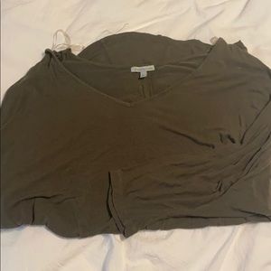 High low mid sleeve blouse